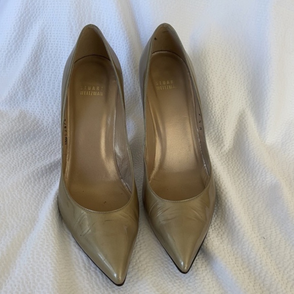 Stuart weitzman women's pumps point toe patent leather heels gold size 9.5